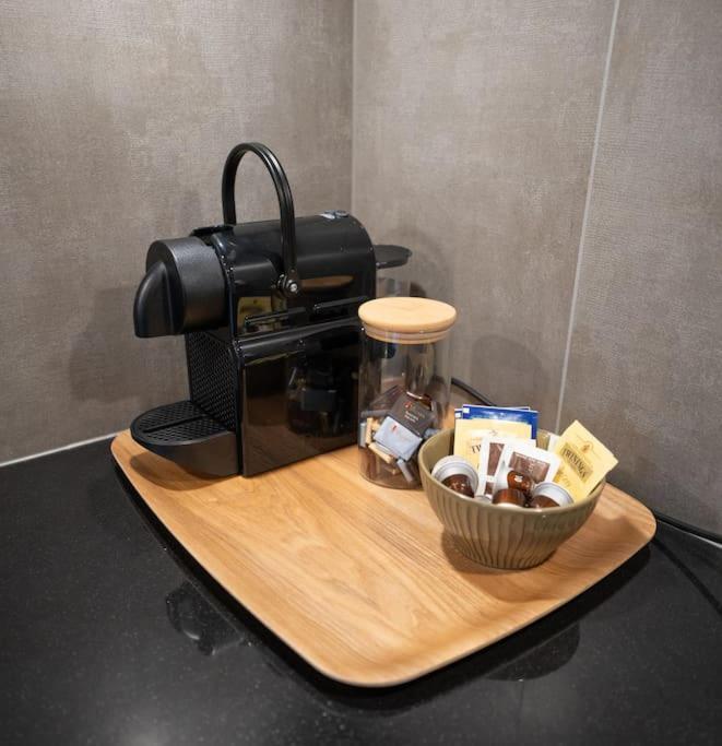Appartement Spacieux Au Centre De La Gruyere Broc Exteriör bild