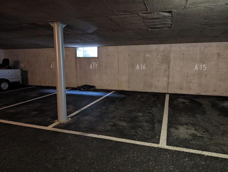 Appartement Spacieux Au Centre De La Gruyere Broc Exteriör bild