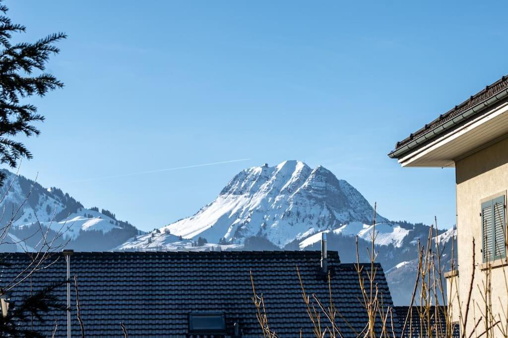 Appartement Spacieux Au Centre De La Gruyere Broc Exteriör bild